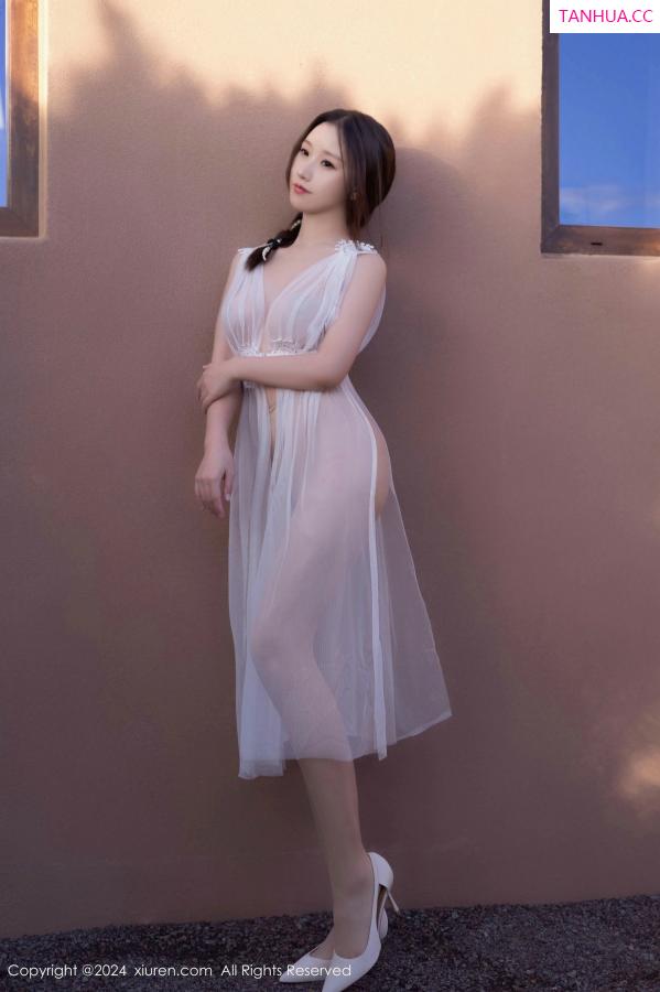   [XiuRen]高清写真图 2024.11.13 No.9442 杏子Yada 丝袜美腿第3张图片